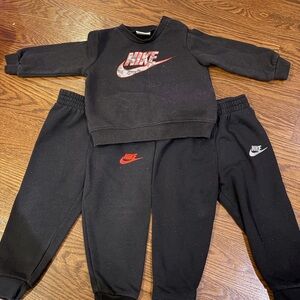 Nike Sweatpants & Joggers Set 18M sweatshirt